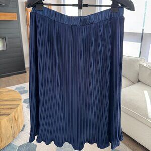 Dennis Basso Navy Blue Satin pleated skirt